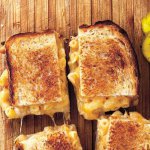 Sandwich grillé au macaroni au fromage