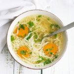 Rosol (soupe polonaise au poulet)