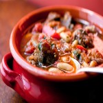 Épaule d'agneau et haricots mijotés à l'espagnole