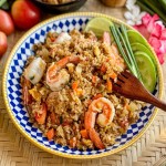 Riz frit thaï aux crevettes et petits pois