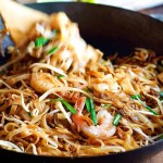 Nouilles thaïlandaises épicées aux crevettes