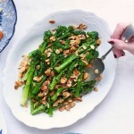 Tempura de brocoli à germes violets avec nuoc cham