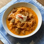 Goulasch de porc et choucroute