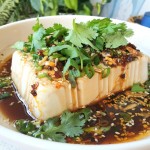 Tofu soyeux avec sauce soja au sésame