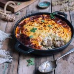 Tavë Kosi Agneau au four et yaourt
