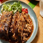 Poitrine de porc cubaine mijotée et épicée au Wadadli