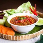 Prahok Ktis – Trempette au porc et à la noix de coco